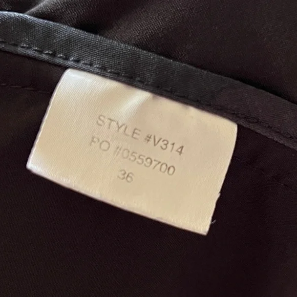 Vuori Cruise Boardshort - Size 36 - Picture 9 of 10